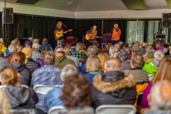 spring strawberry music festival